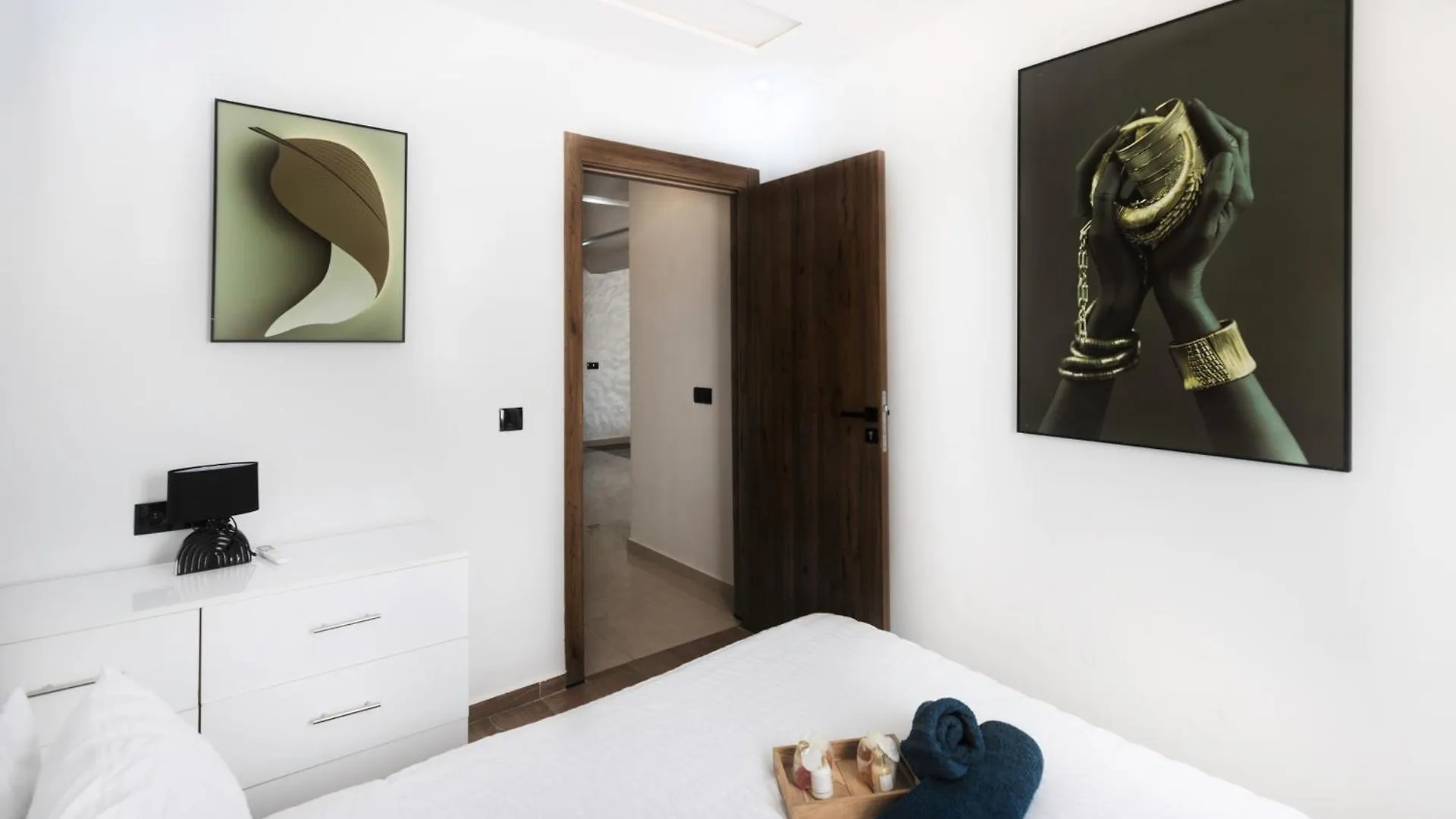 Residence Privee Marrakech -Piscine-Parking contacts